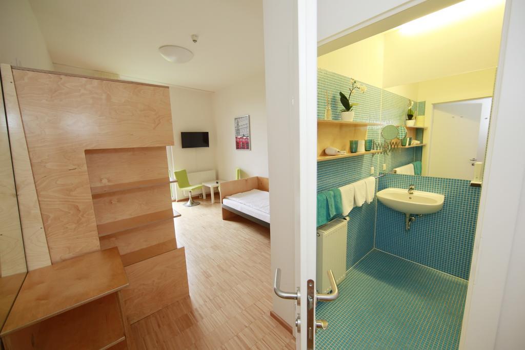 Hotel Restaurant Red Lodge Graz Chambre photo