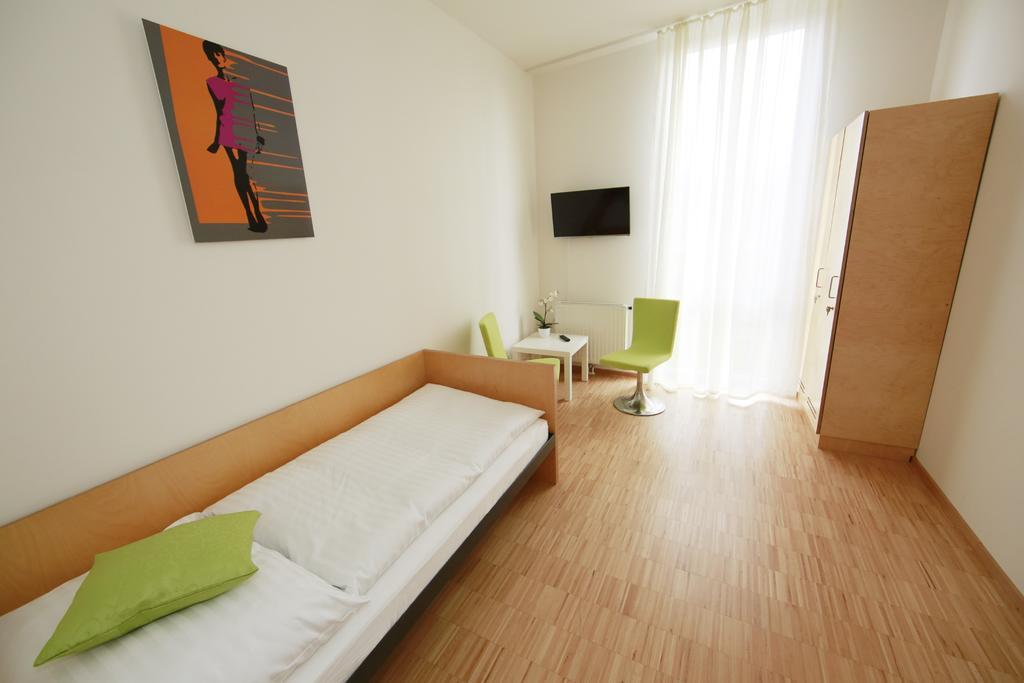 Hotel Restaurant Red Lodge Graz Chambre photo